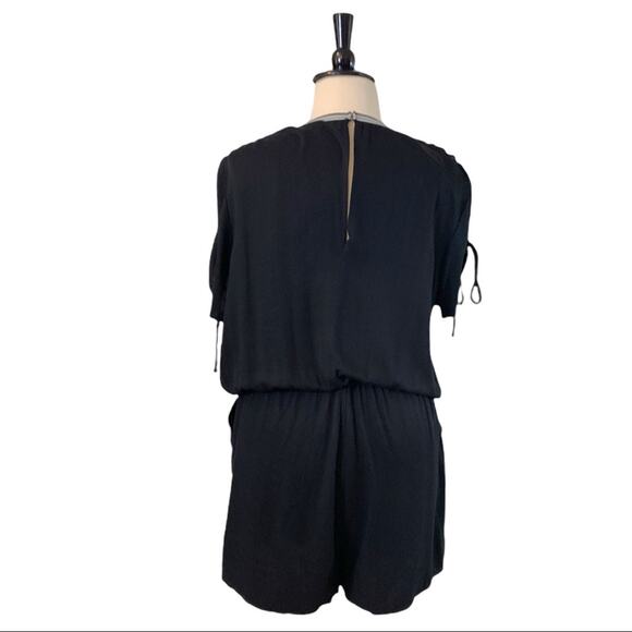 Project Runway Black White Trim Sporty V Neck Romper Women's Size 0X Plus - Picture 4 of 11